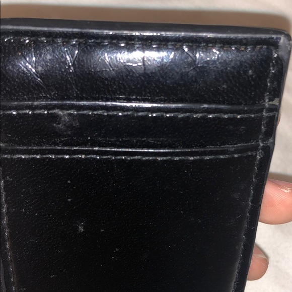 Small black leather wallet with gold zipper - Picture 4 of 4